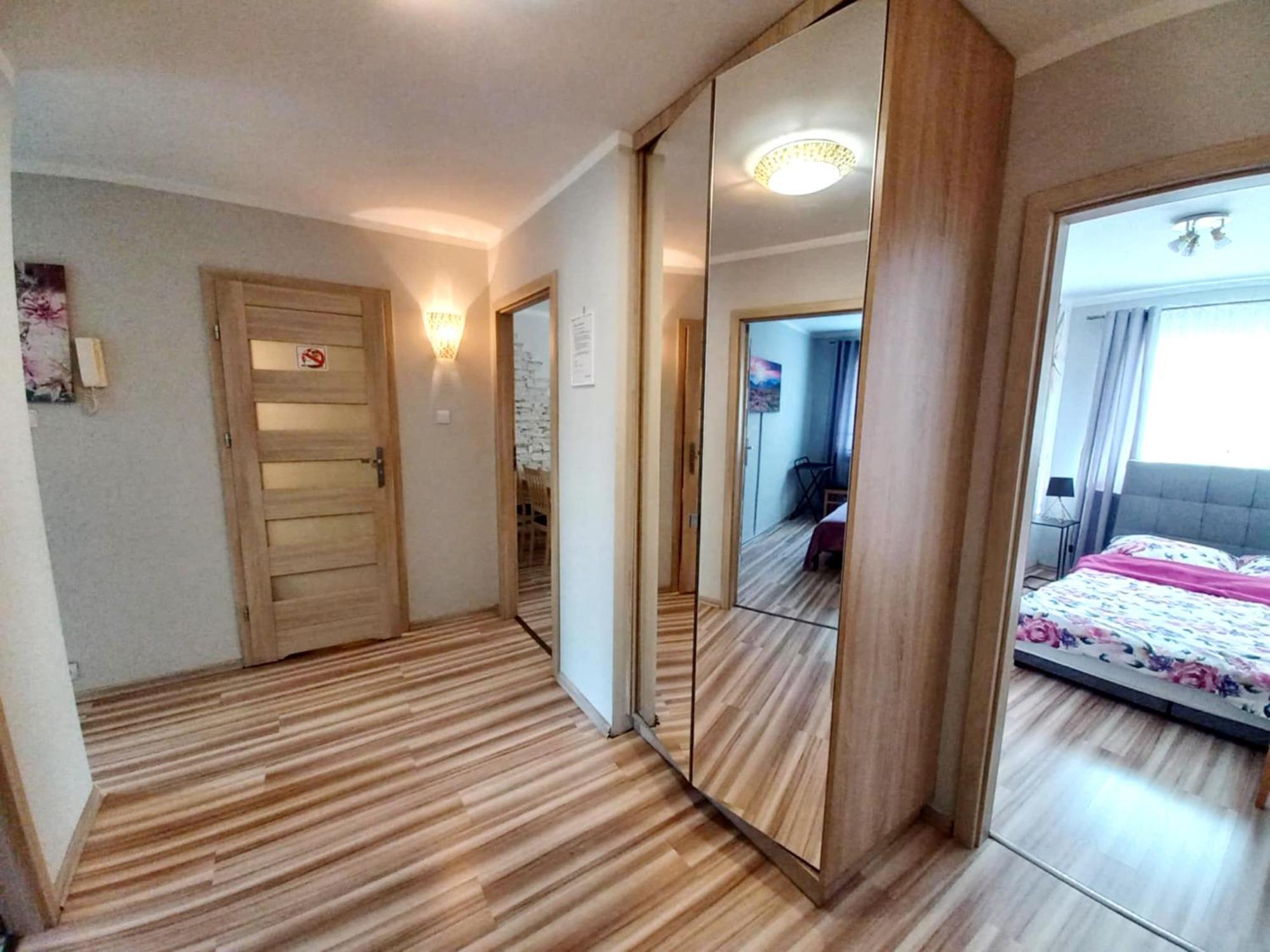 Apartament M-5 - 74M2 Częstochowa Buitenkant foto